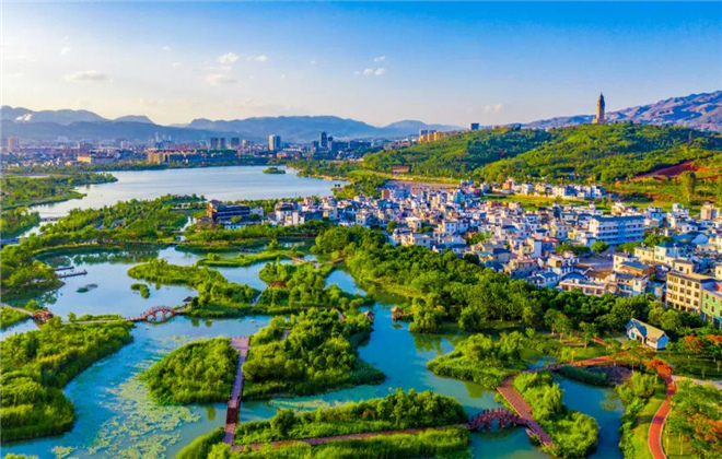 云南旅游 紅河州綠色“三張牌”撬動(dòng)高質(zhì)量發(fā)展，突出“康養(yǎng)”元素 健康“提亮”旅游