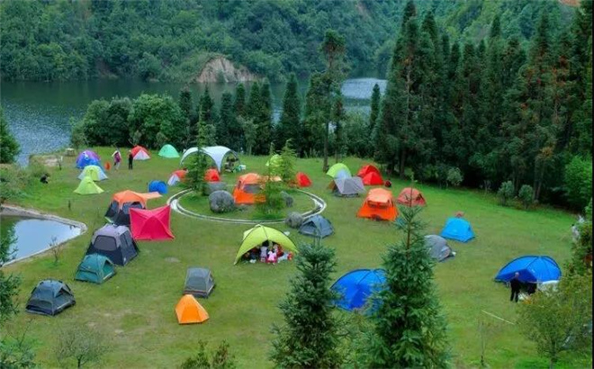 到個舊白云山水庫 露營野炊看星星，享受大自然的寵愛